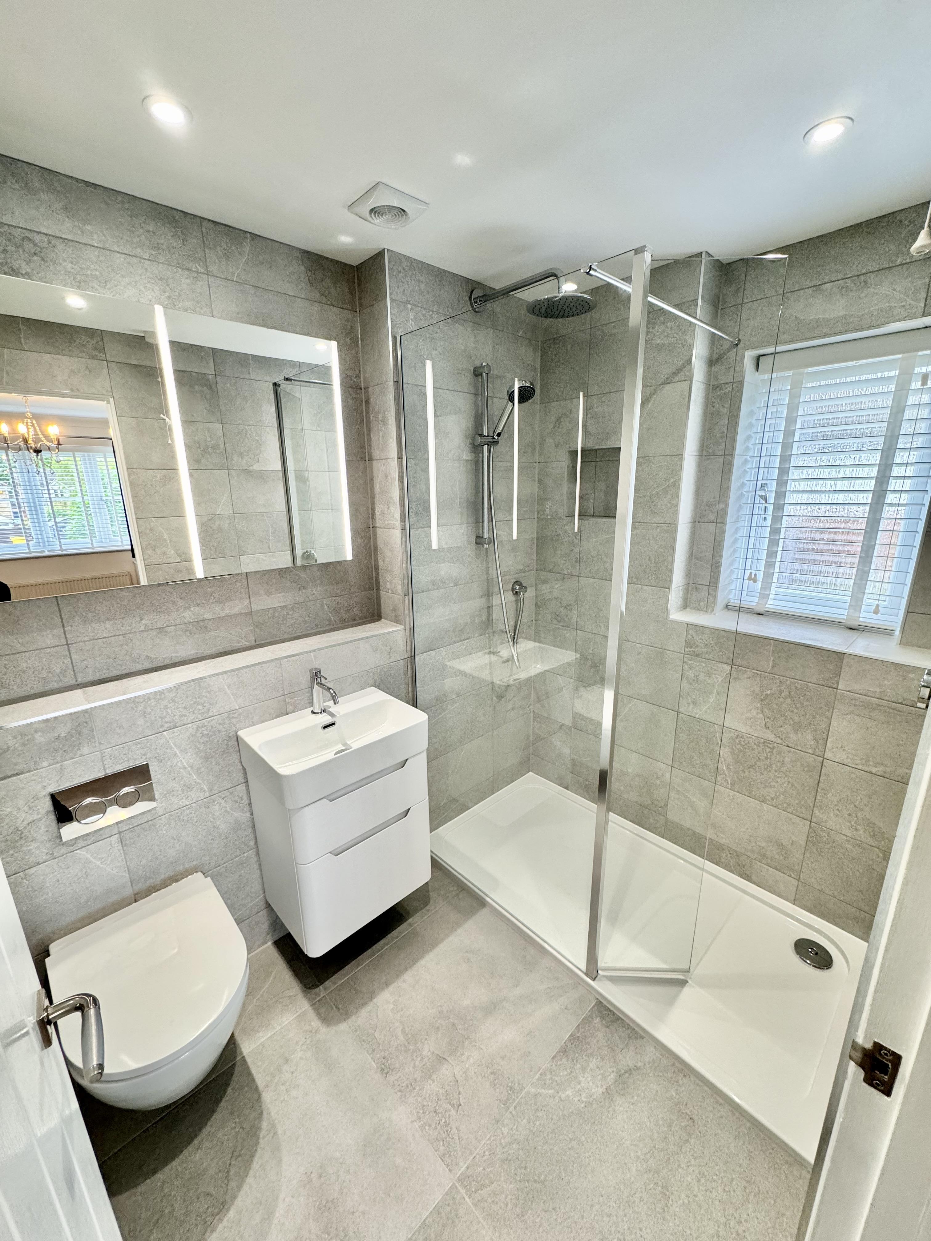 Bathroom renovation Aylesbury - Photo 4