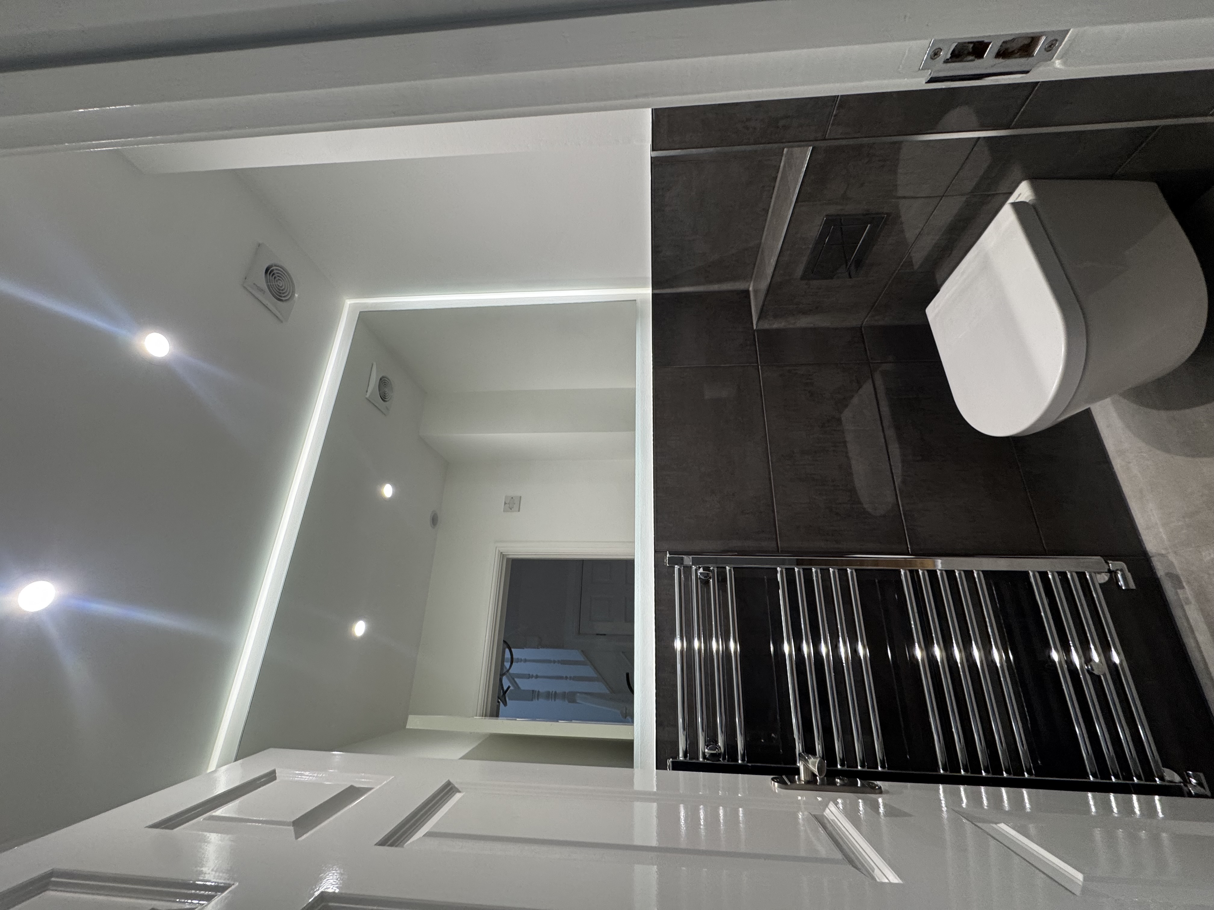 Bathroom renovation Aylesbury - Photo 13